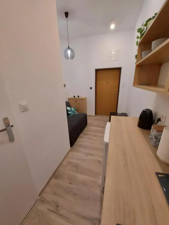 Little room 7