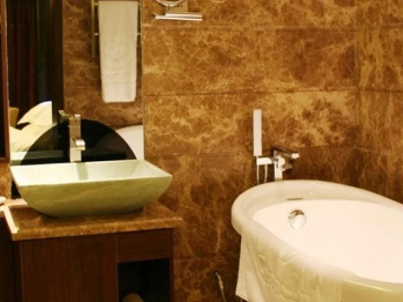 Kunming Green Land Hotel