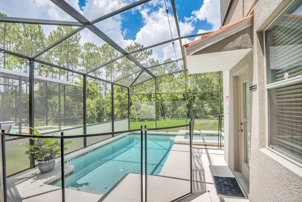 Paradise Palms 2908