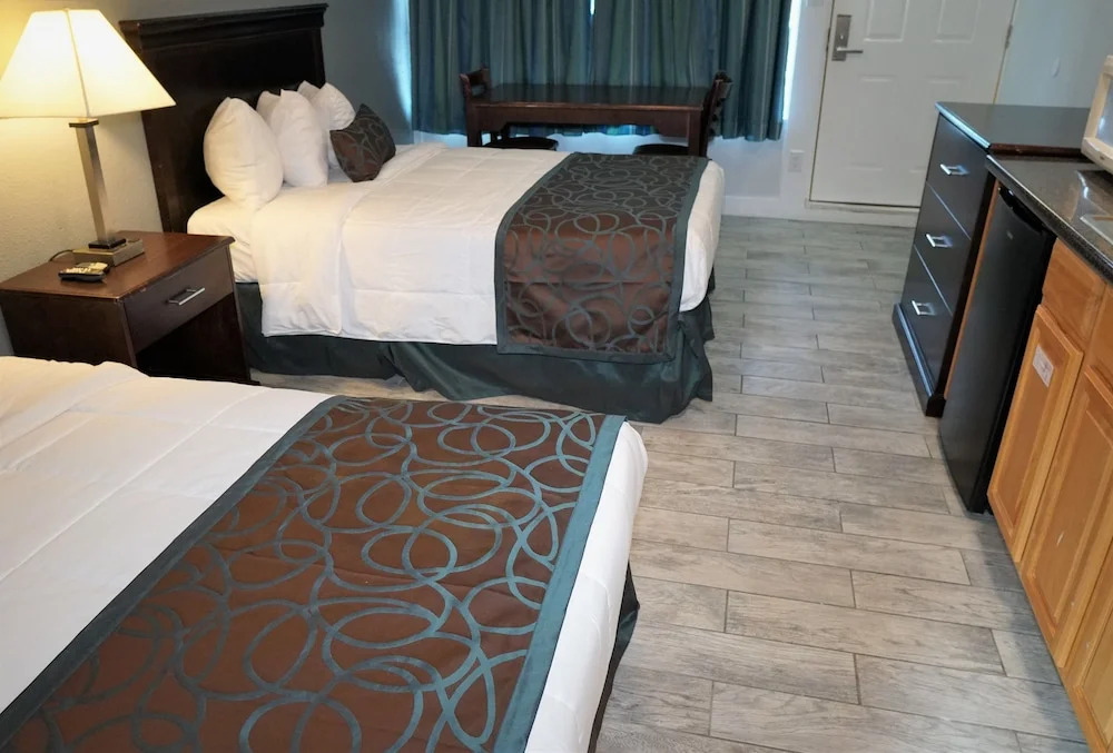 Sunset Beach Hotel