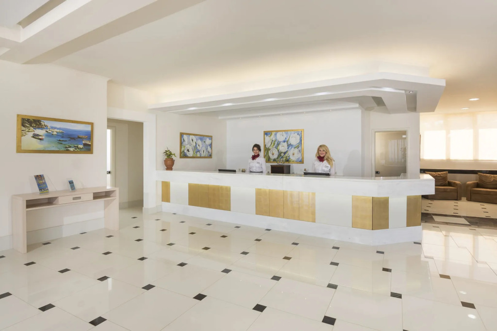 Kouros Palace Active Lifestyle Hotel