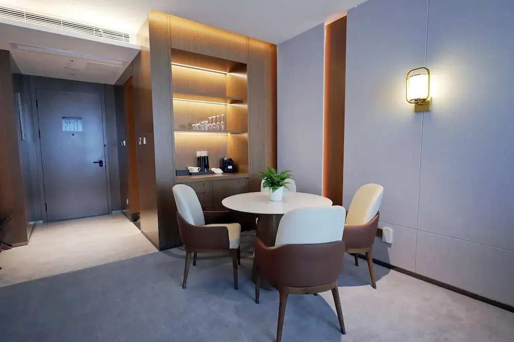 Southern Airlines Pearl Hotel