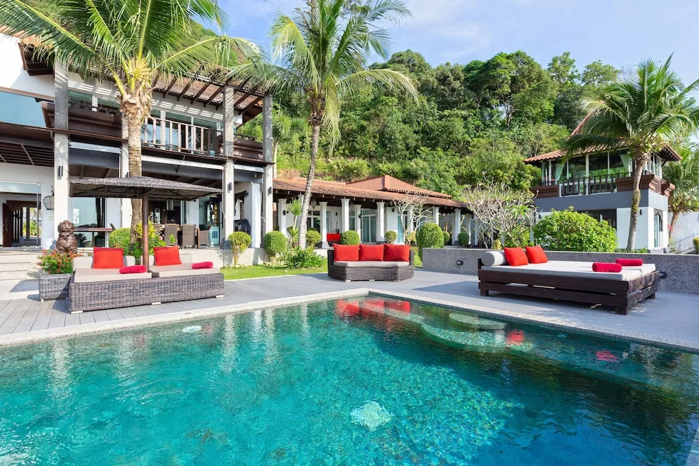 Spectacular Ocean Views 8BR Pool Villa Sawan in Patong! Relax & Play - Billiard, Table football, Gym & Sauna