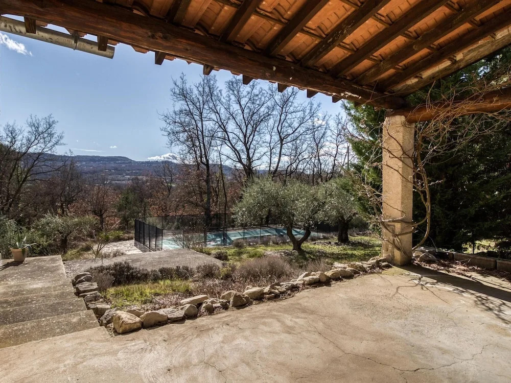 Serena Villa in Saignon With Private Swimming Pool