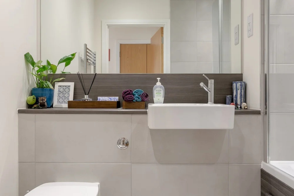 2 Bedroom Balcony Flat in Bermondsey