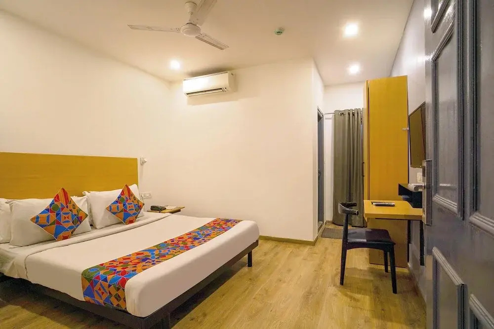 FabHotel Cinco - Nr Secunderabad Railway Station, Yashoda Hospital