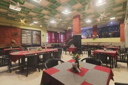 OYO 26926 Hotel Paradise