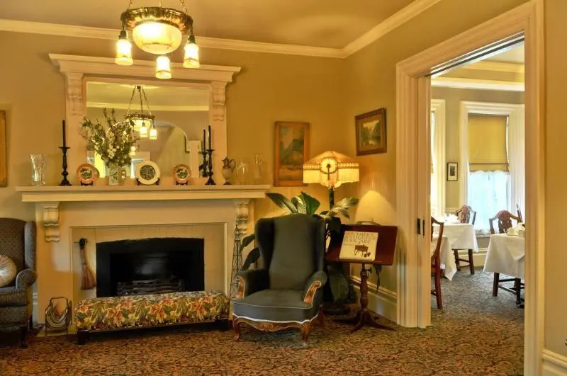O Canada House Bed & Breakfast