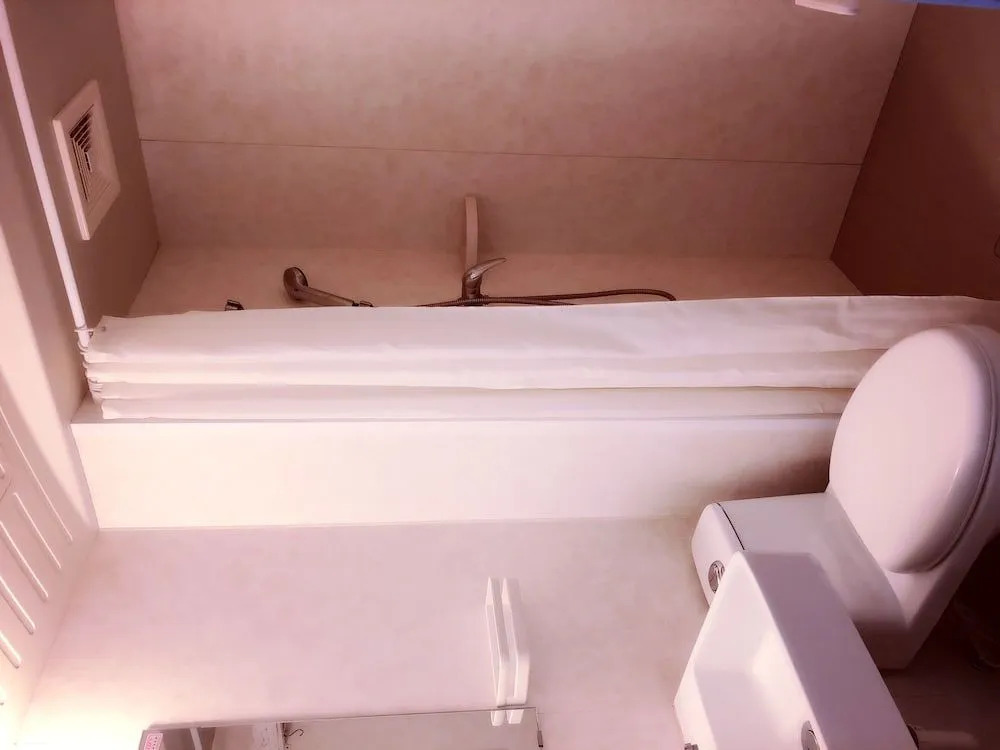 Run Jia Qin Shang Boutique Hotel