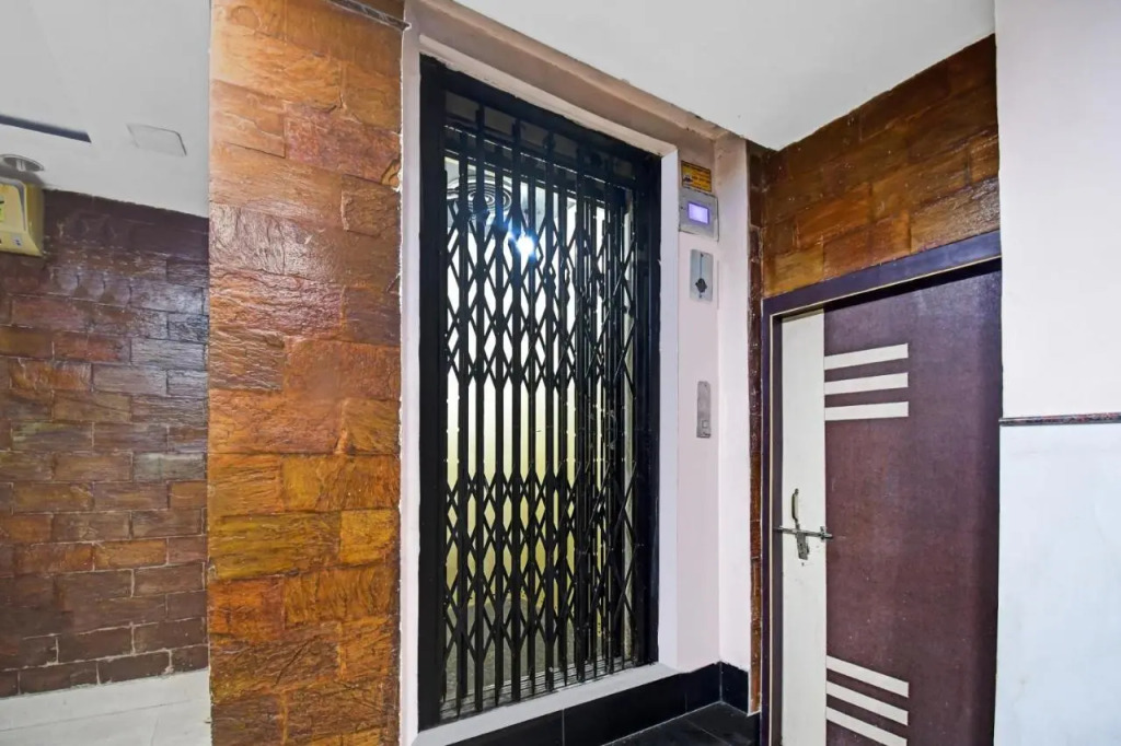 OYO 89475 New Hotel City Of Joy
