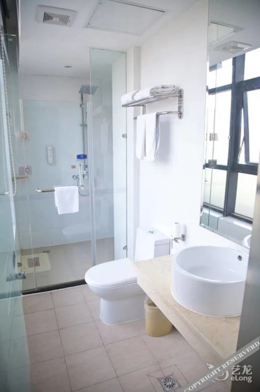 Hanting Hotel Nantong Sports and Exhibition Center