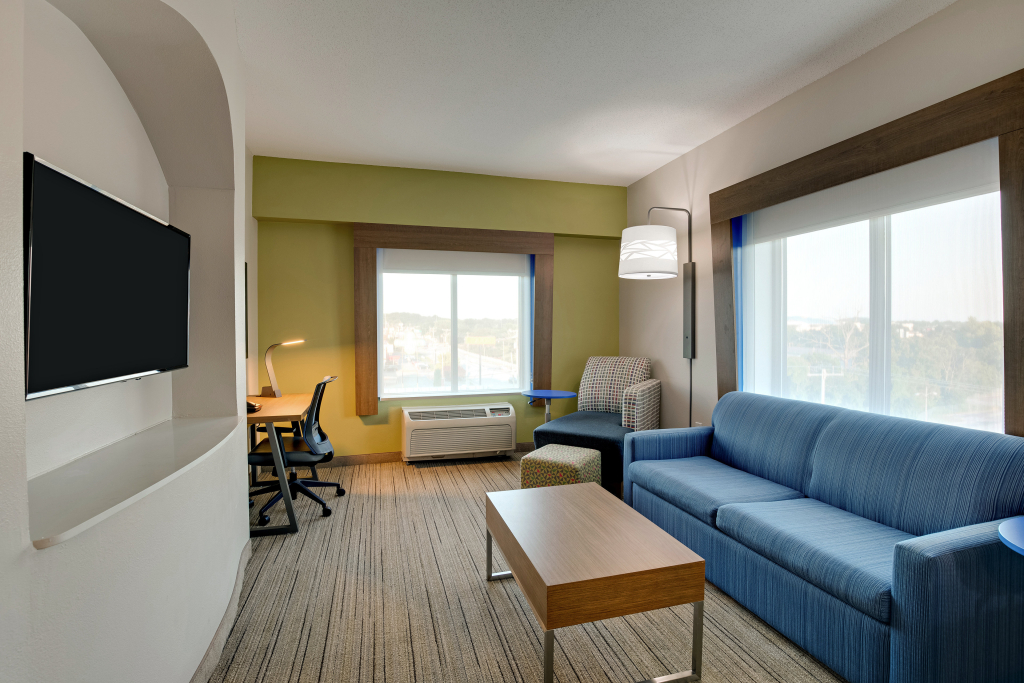 Holiday Inn Express Nashville-Opryland by IHG