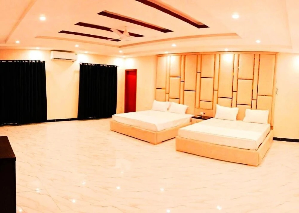 Grand Hayat Guest House