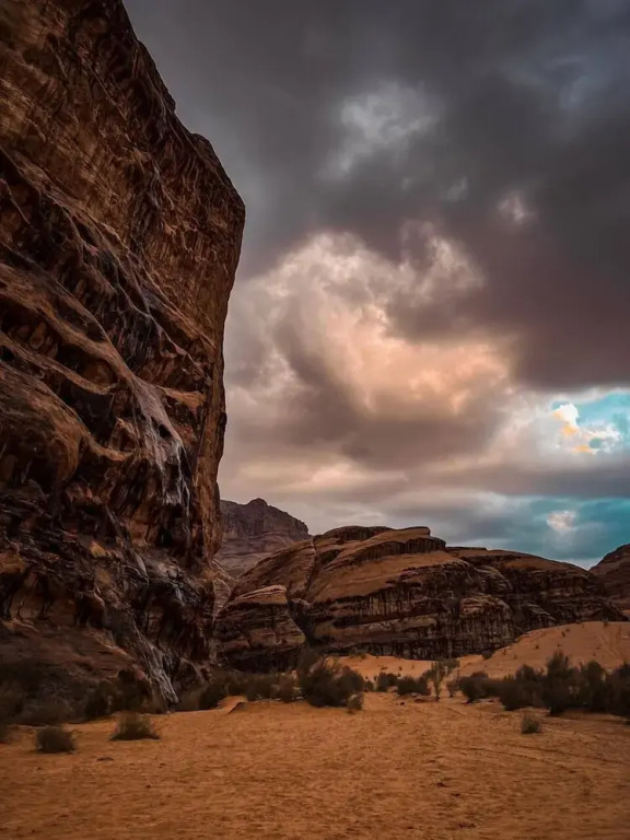 Moon life in Wadi Rum