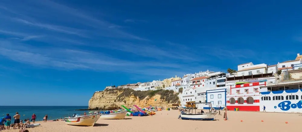 Casa do Sul Modern Villa in Centre of Carvoeiro