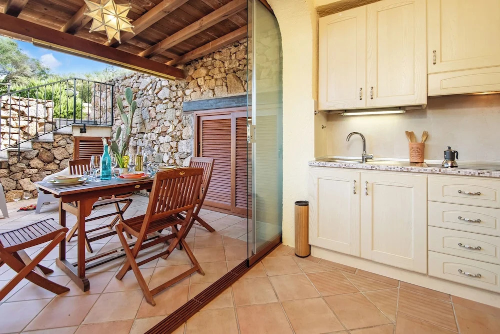 Giotto In Sardegna With Shared Pool