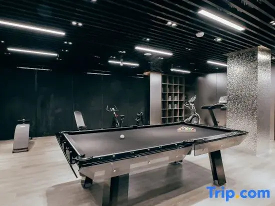 Yishe 101 Hotel (Xi'an Bell and Drum Tower Sajinqiao Subway Station)