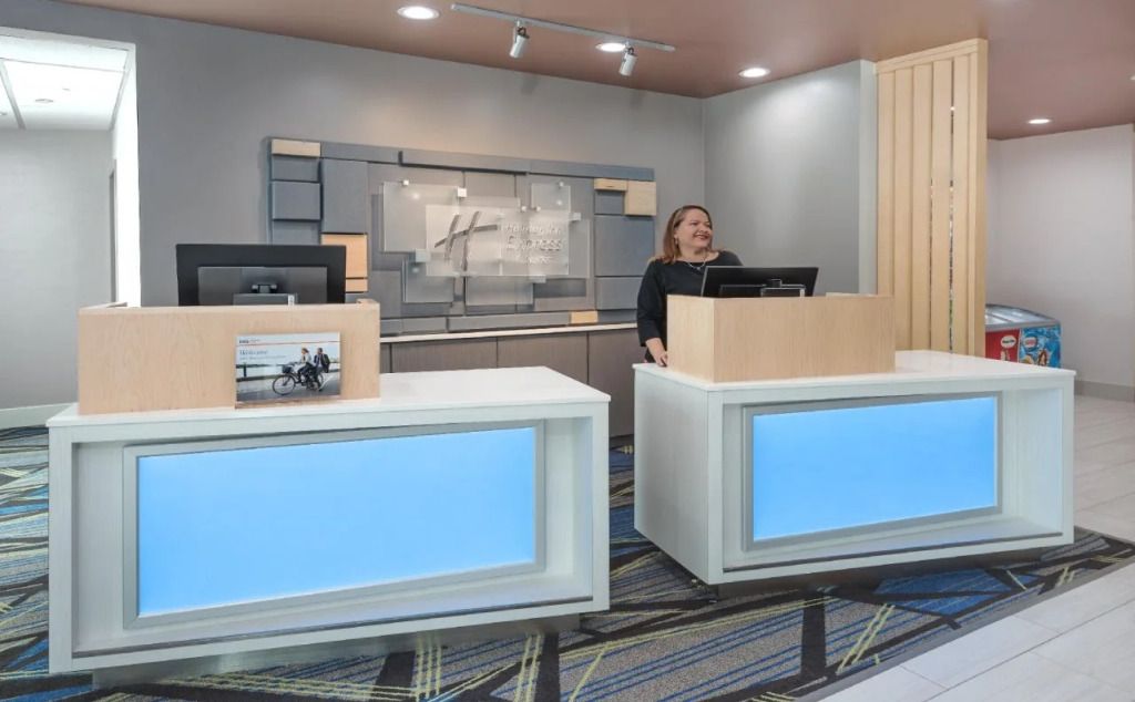 Holiday Inn Express & Suites- Sugar Land SE - Missouri City by IHG