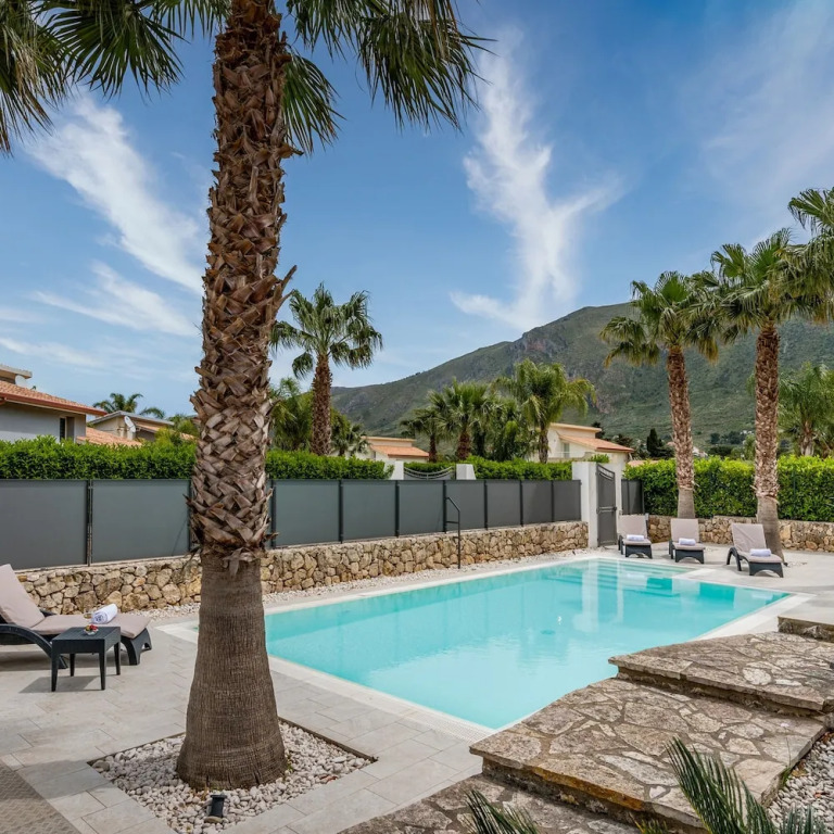 Villa Jacqueline con piscina privata 8 posti letto