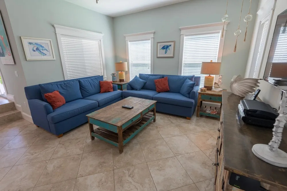 Ocean Walk Apartment 4