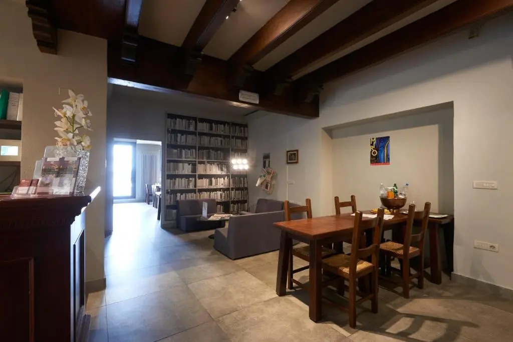 Hotel dei Gonzaga, MantegnaHotels
