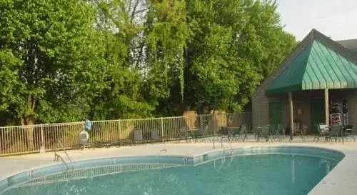 Huntsville Hotel & Suites