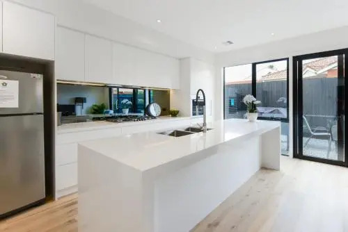 BOUTIQUE STAYS - Murrumbeena Place 2