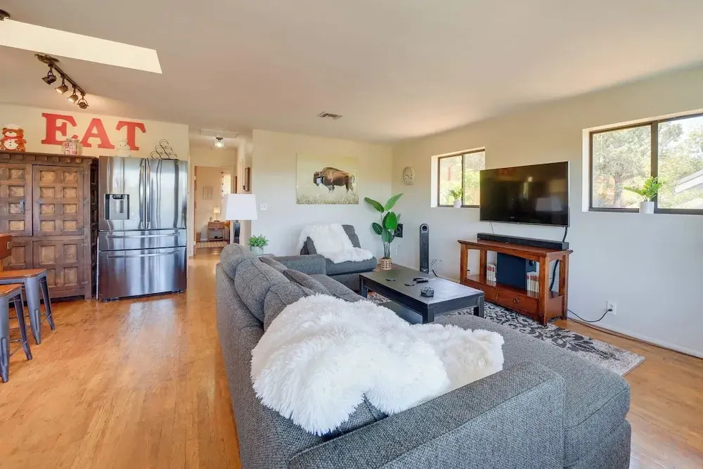 Hot Tub & Mountain Views: Payson Vacation Rental