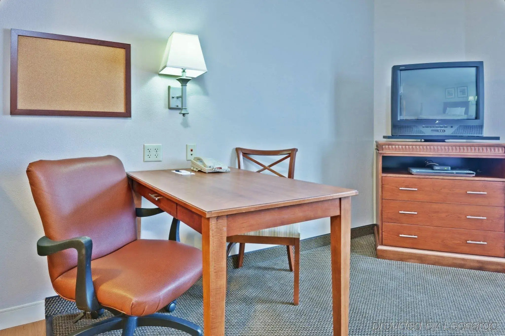 Candlewood Suites Fort Wayne - NW by IHG