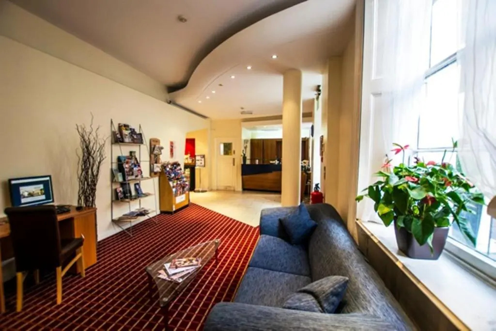 Brunel Hotel