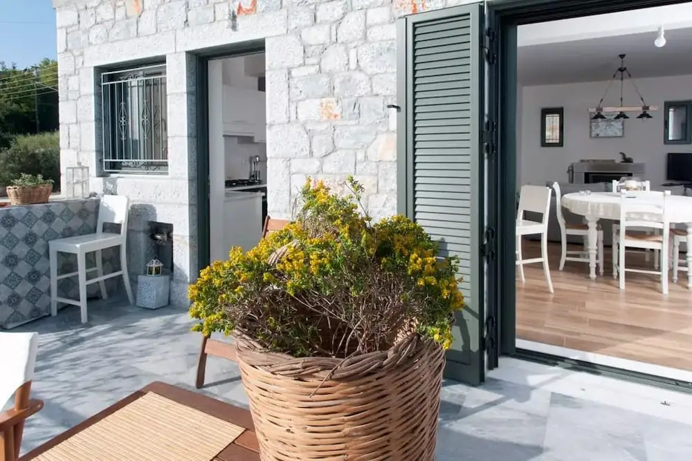 Mani's balcony with seaview