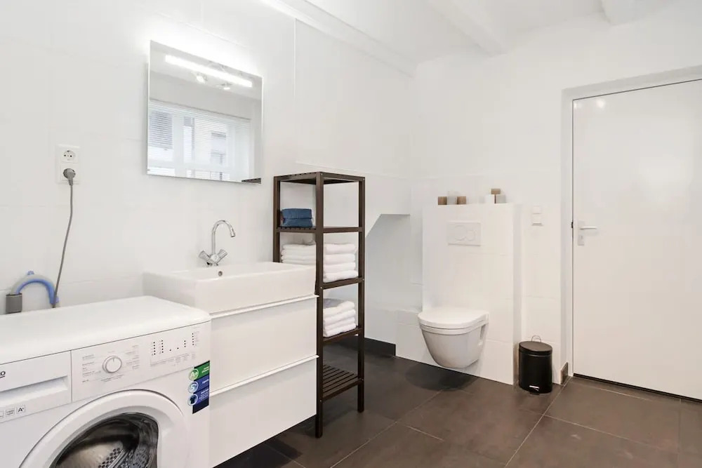 Canal Apartment Donkere Gaard