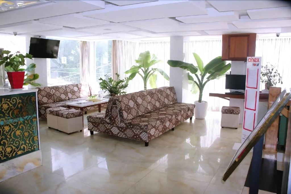Art Deluxe Hotel