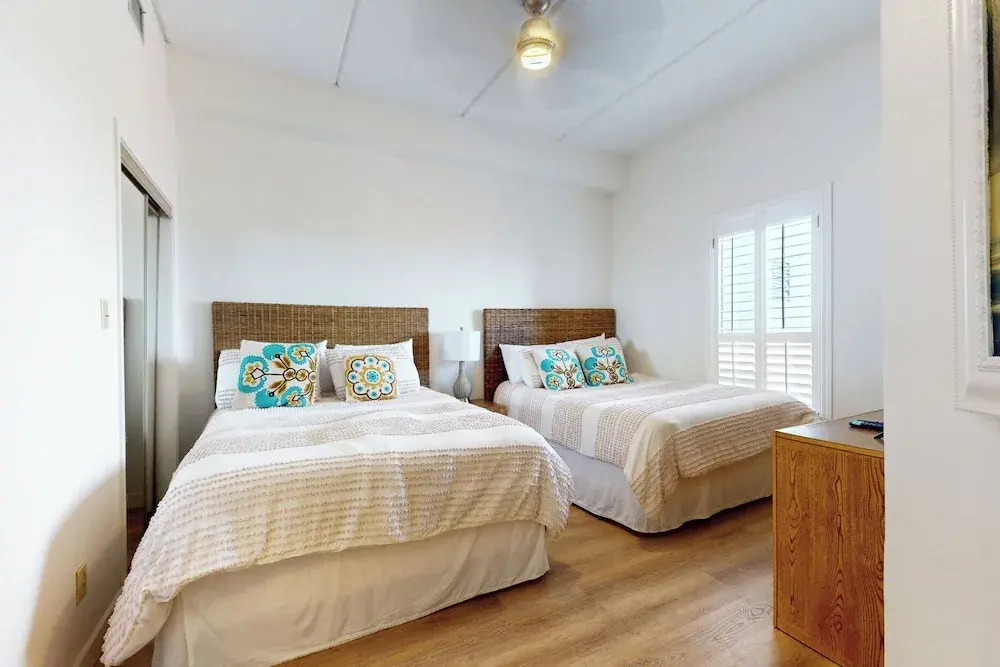 3BR All-suite Penthouse: Suntide III - Unit 1103