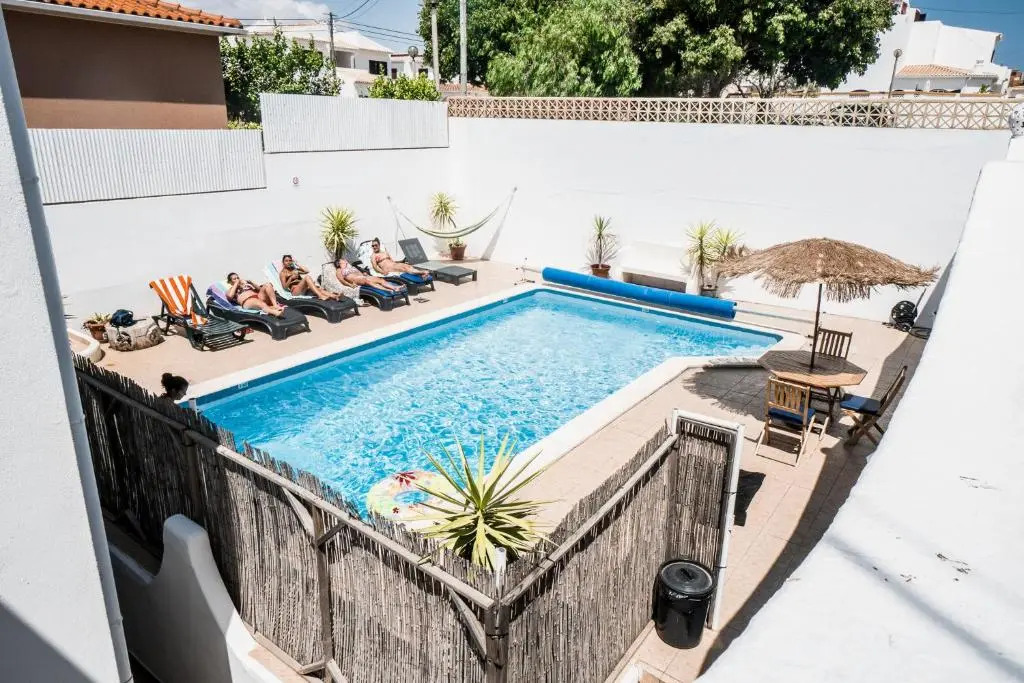 Bura Surfhouse - Hostel
