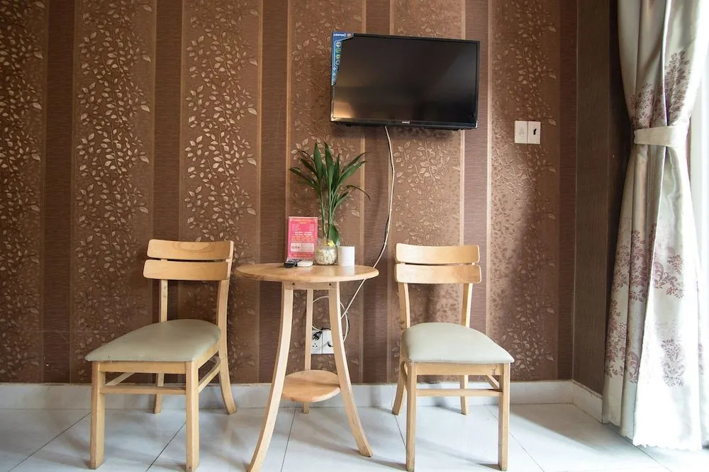 Reddoorz Plus Near Aeon Mall Tan Phu 2
