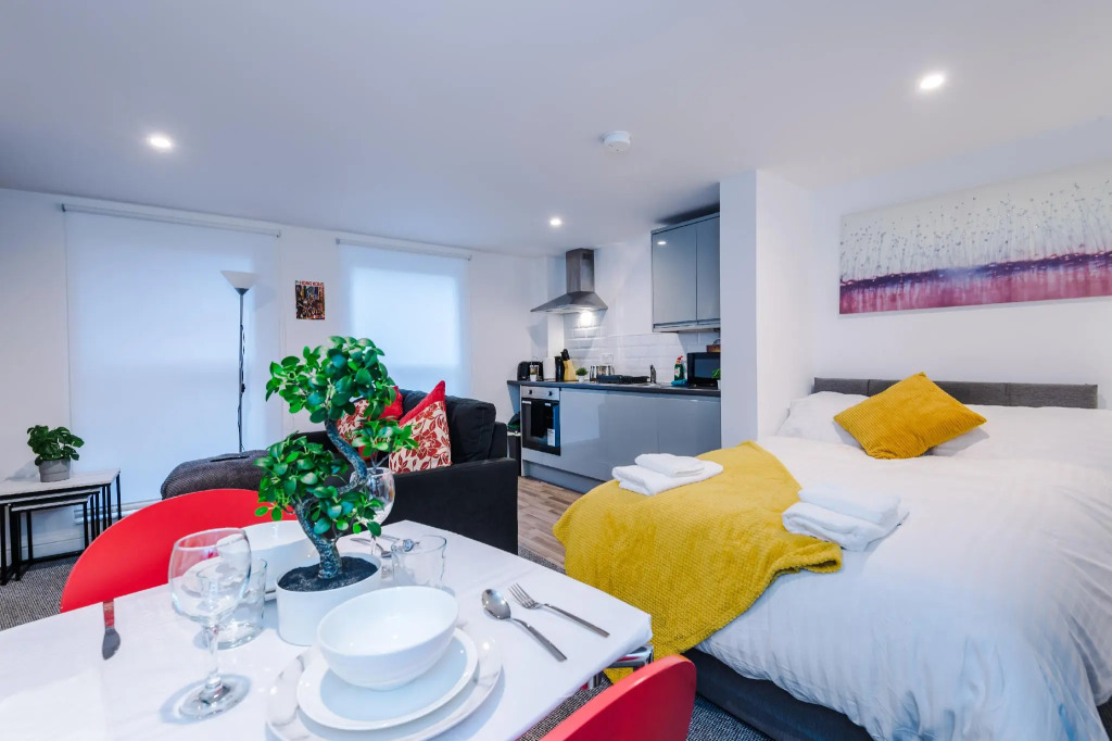 City Centre Cosy Studio Apartments