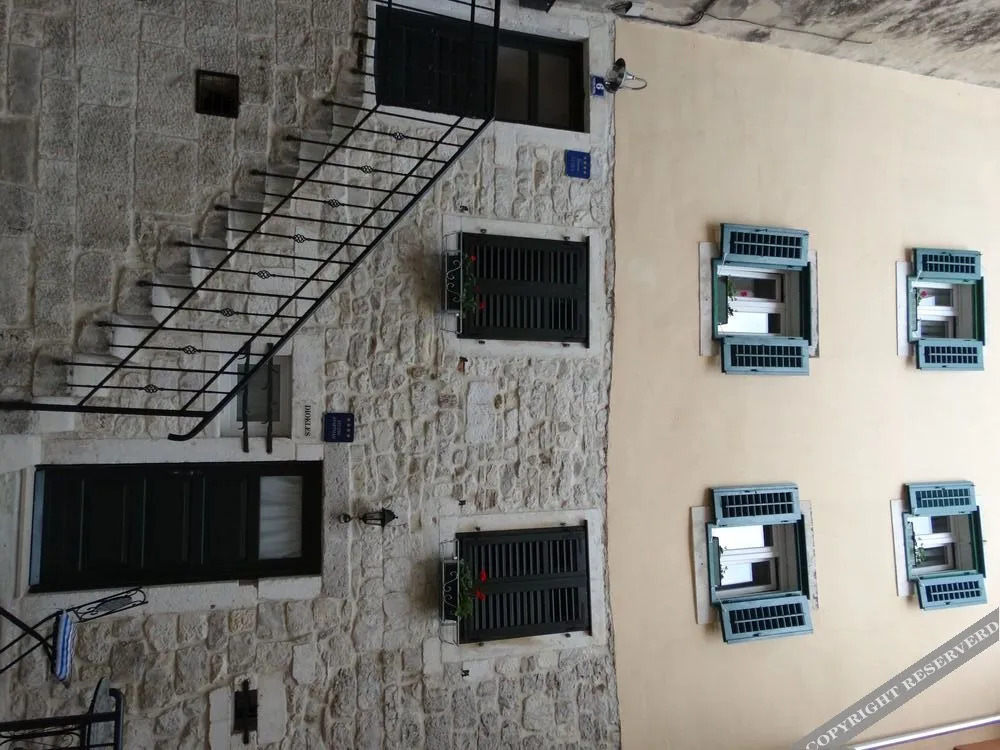 Diokles Studio Apartman