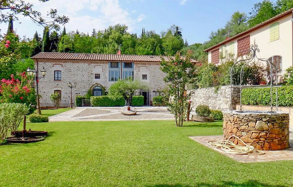 Awesome Apartment in Corsanico-bargecchia With Wifi, 2 Bedrooms and Outdoor Swimming Pool