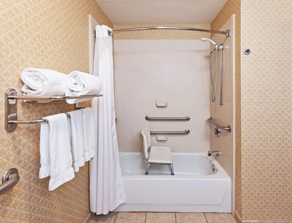 Holiday Inn Express & Suites - Laredo-Event Center Area by IHG