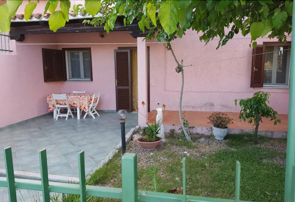 San Teodoro Suaredda Apartments