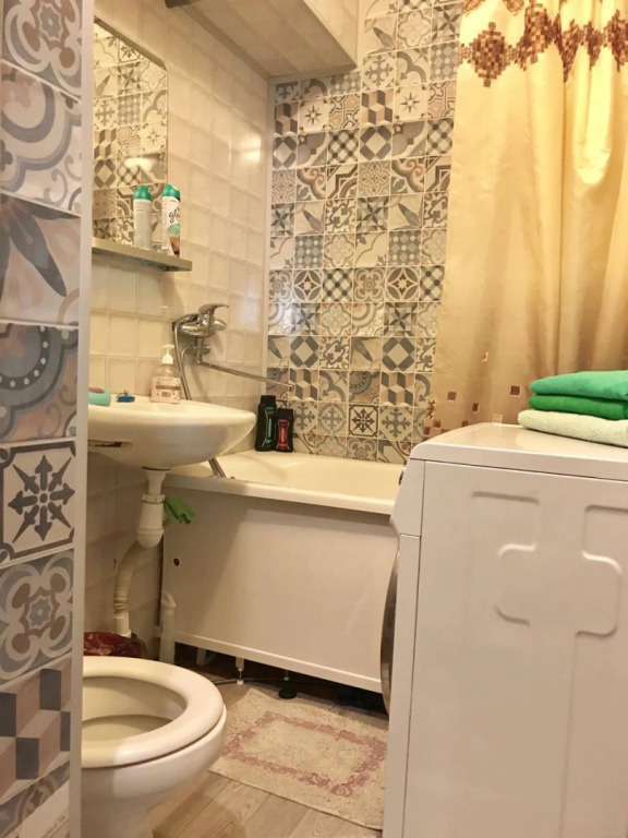 Rukavishnikova 9 Dvuhkomnatnye apartamenty v tsentre