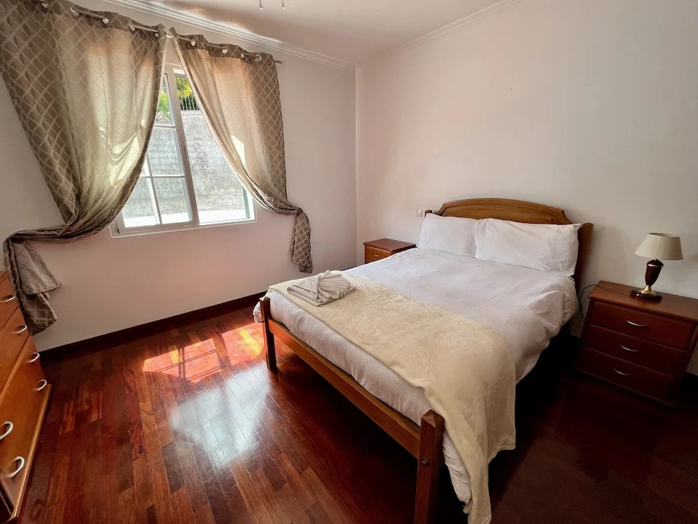 Classic Tranquil Madeiran 4-Bedroom Villa Funchal