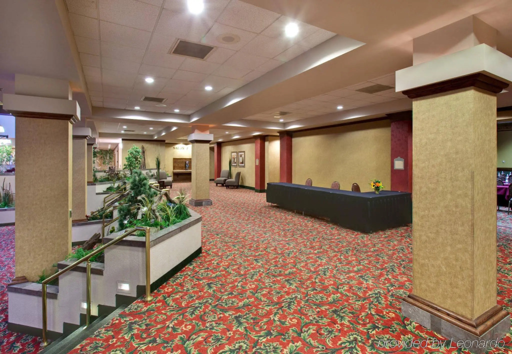 DoubleTree by Hilton Rapid City Downtown Convention Center
