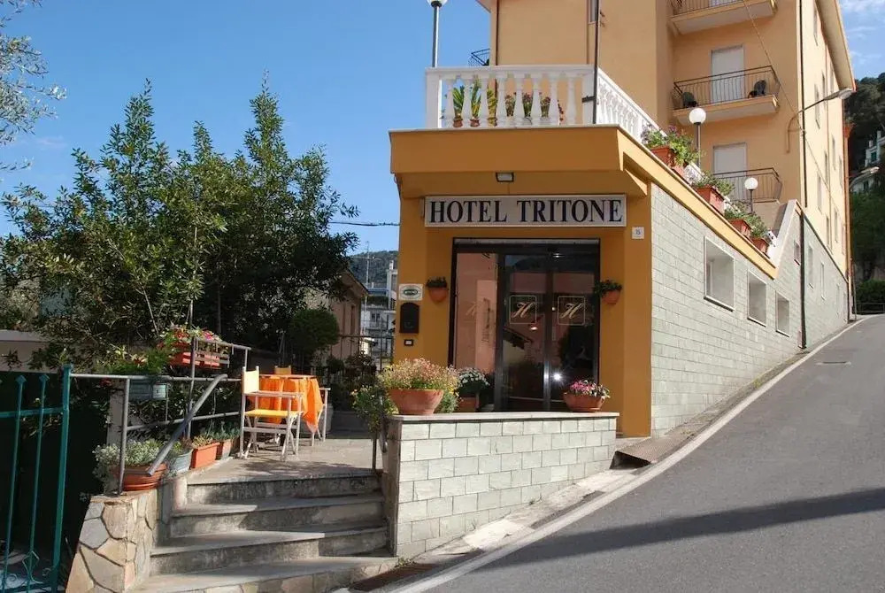Hotel Tritone