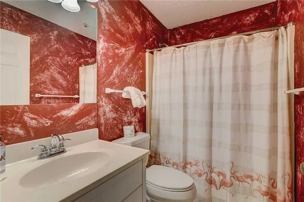 Ocean Breeze 33 - Three Bedroom Condo