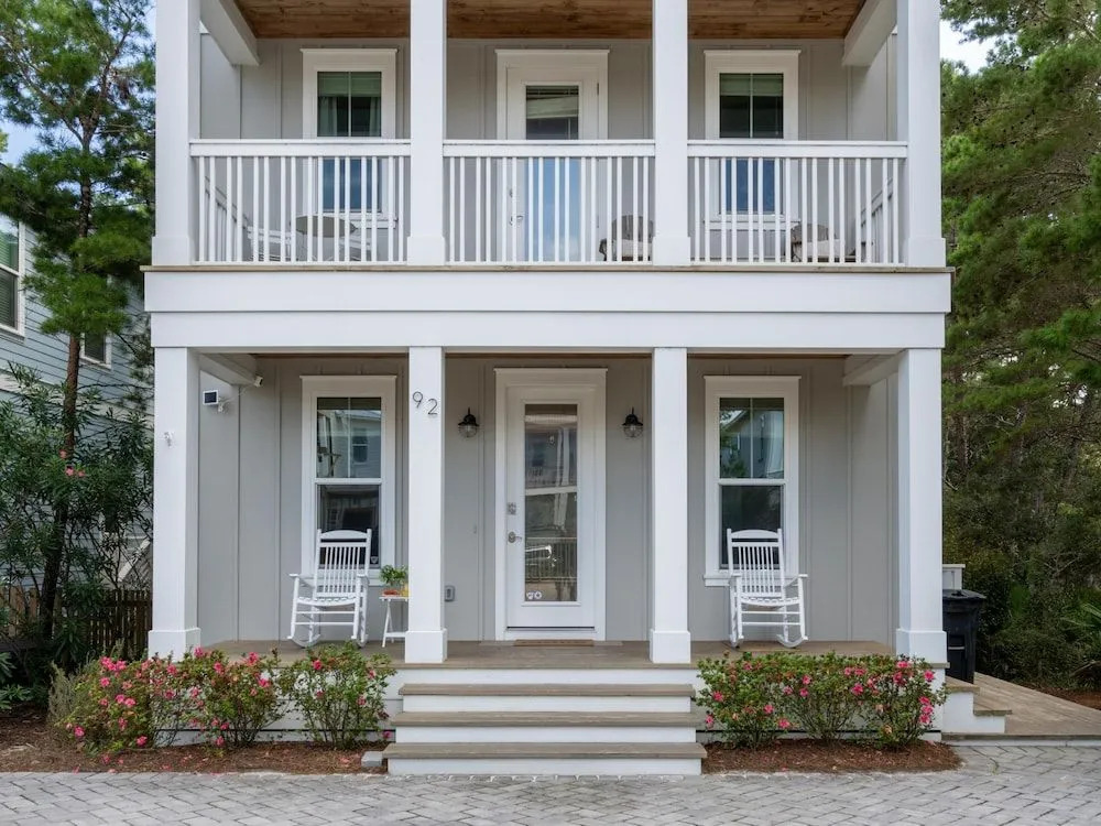 Ramona by Avantstay Sun Soaked Home w/ Lush Surroundings