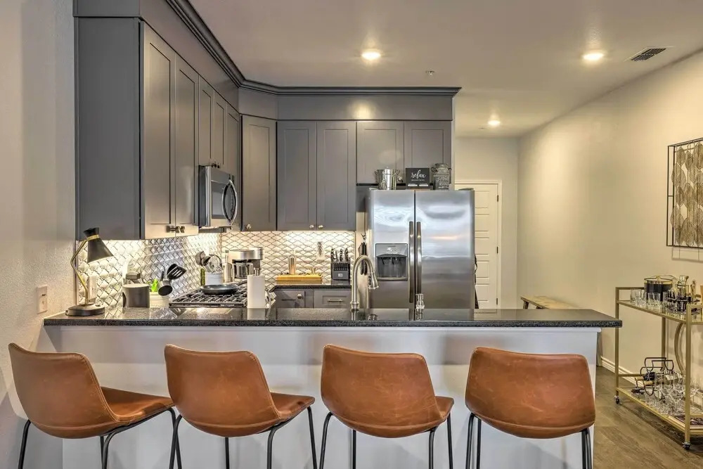 Single-story Condo < 1 Mile From Downtown!
