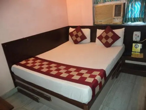 Jaipur Rooms 999