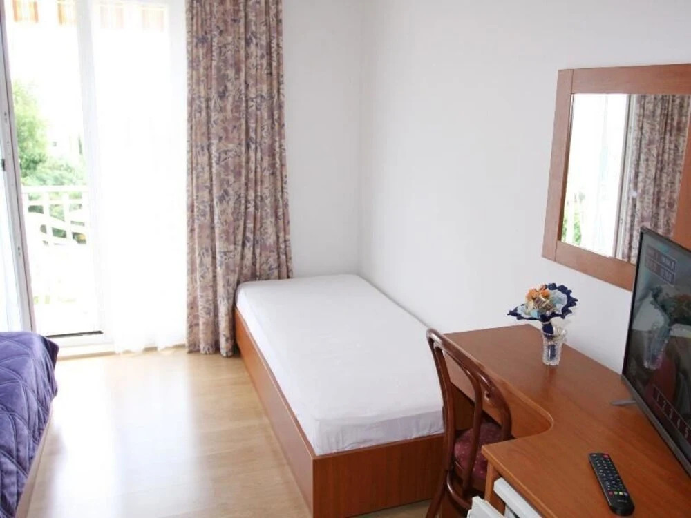 Apartments & Rooms Čakelić